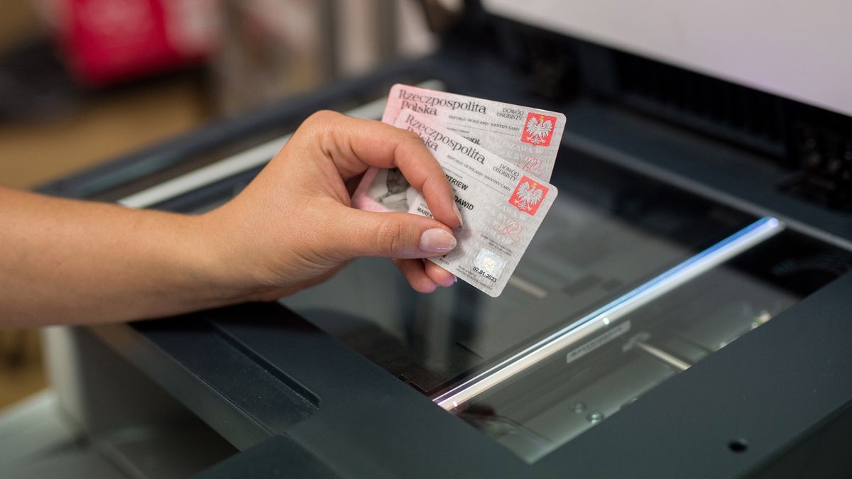 E-dowody to  dowody osobiste z elektroniczną warstwą