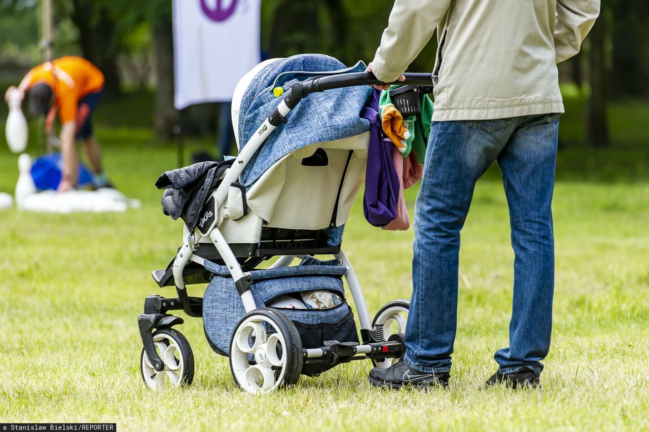 Coraz więcej ojców na urlopie rodzicielskim