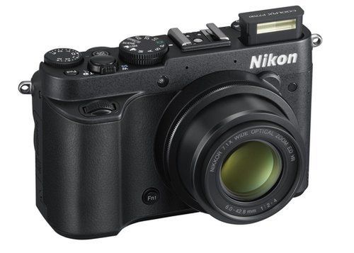Nikon Coolpix S800C i P7700, czyli aparat społecznościowy i prawie lustrzanka 5