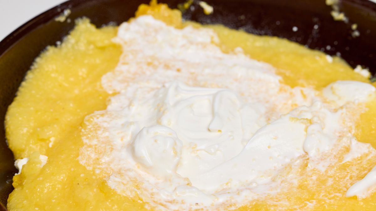 Mamałyga to tradycyjne danie kuchni rumuńskiej