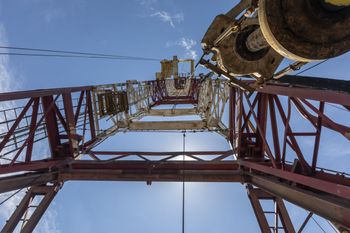 Ropa Brent znów powyżej 100 dolarów. Czwartkowe notowania rosną