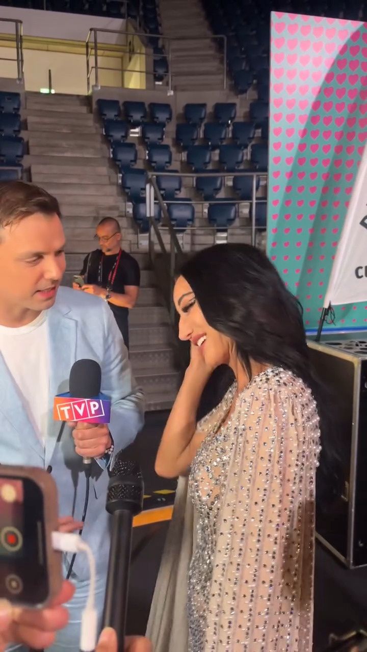 Justyna Steczkowska w rozmowie z dziennikarzami