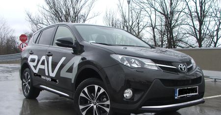 Maciek testuje - Toyota RAV 4 2.0 Premium 20th anniversary