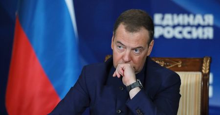 "Jesteśmy sami". Miediewiew przyznał to wprost