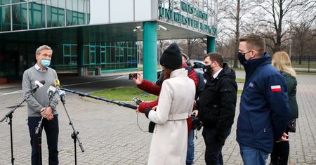 Szczepionki poza kolejnością. Wybrano szefa wewnętrznej komisji