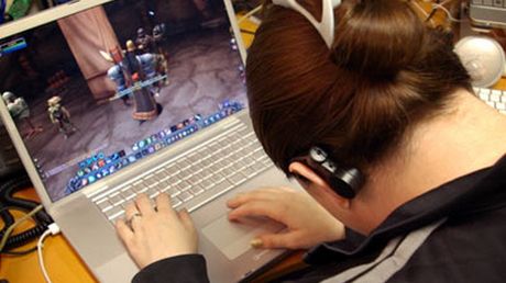 Alarm chroniący gracza przed wyrżnięciem czołem w klawiaturę 1