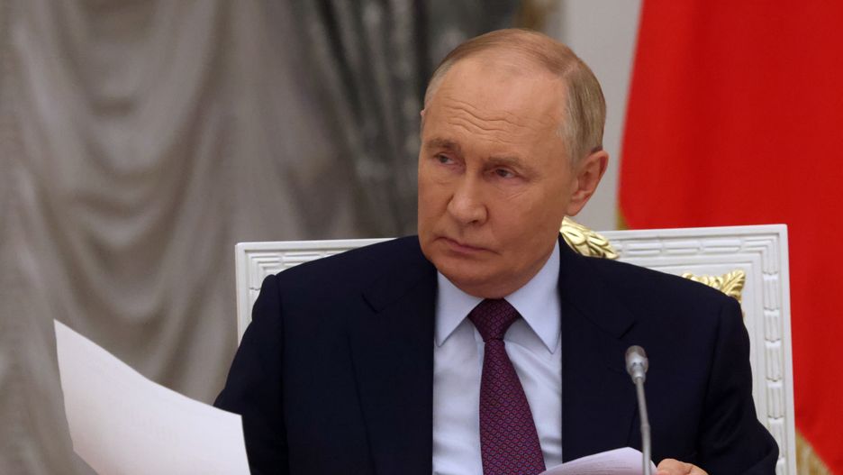 MOSCOW, RUSSIA - SEPTEMBER 25 (RUSSIA OUT) Russian President Vladimir Putin holds his papers during the State Council's Presidium at the Kremlin's Senate Palace on September 25, 2024, in Moscow, Russia. Putin holds a meeting with officials and ministers on export development. (Photo by Contributor/Getty Images)