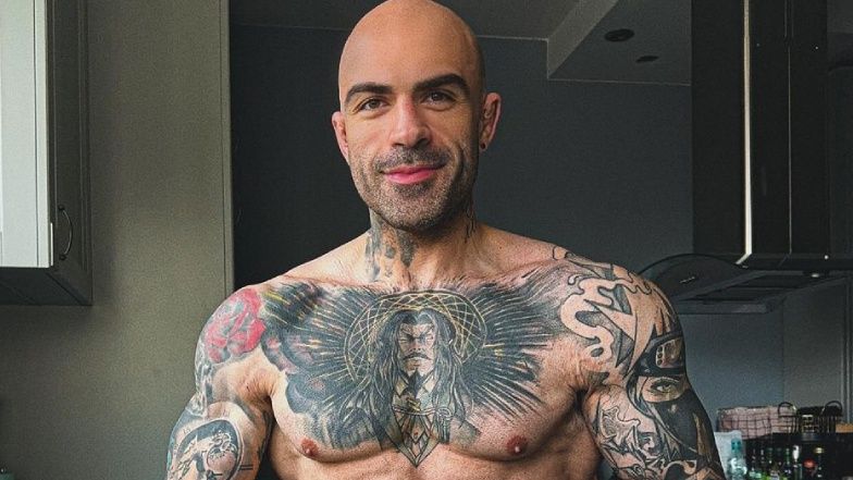 Akop Szostak ma aż trzy wielkie tatuaże z podobizną Sylwii