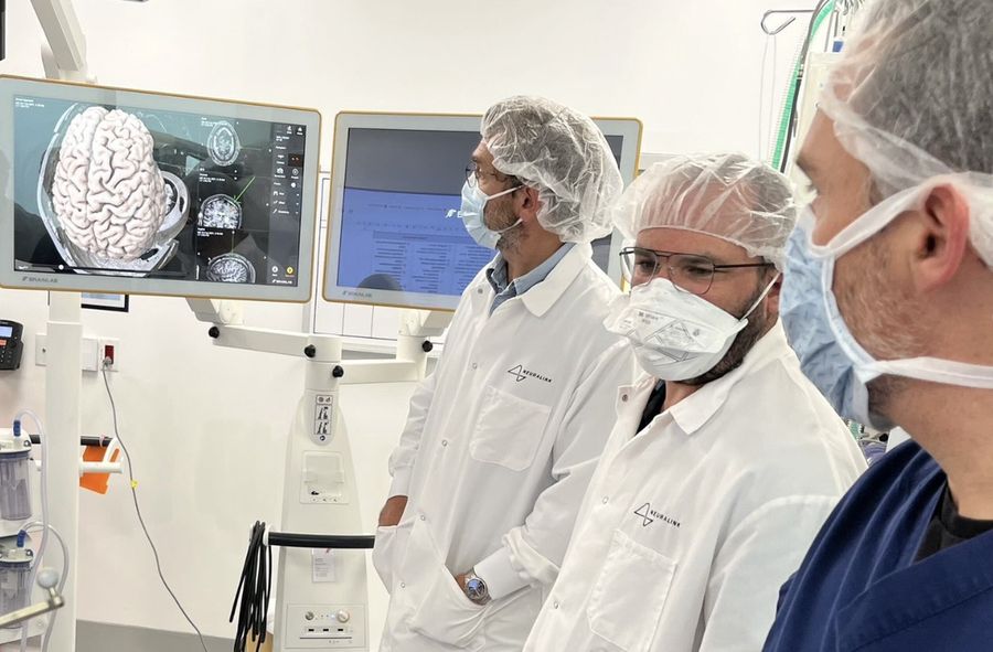Firma Neuralink wszczepiła pierwszy implant w mózg człowieka