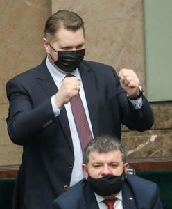 Była nawet minuta ciszy. Komentarze po przyjęciu "lex Czarnek"