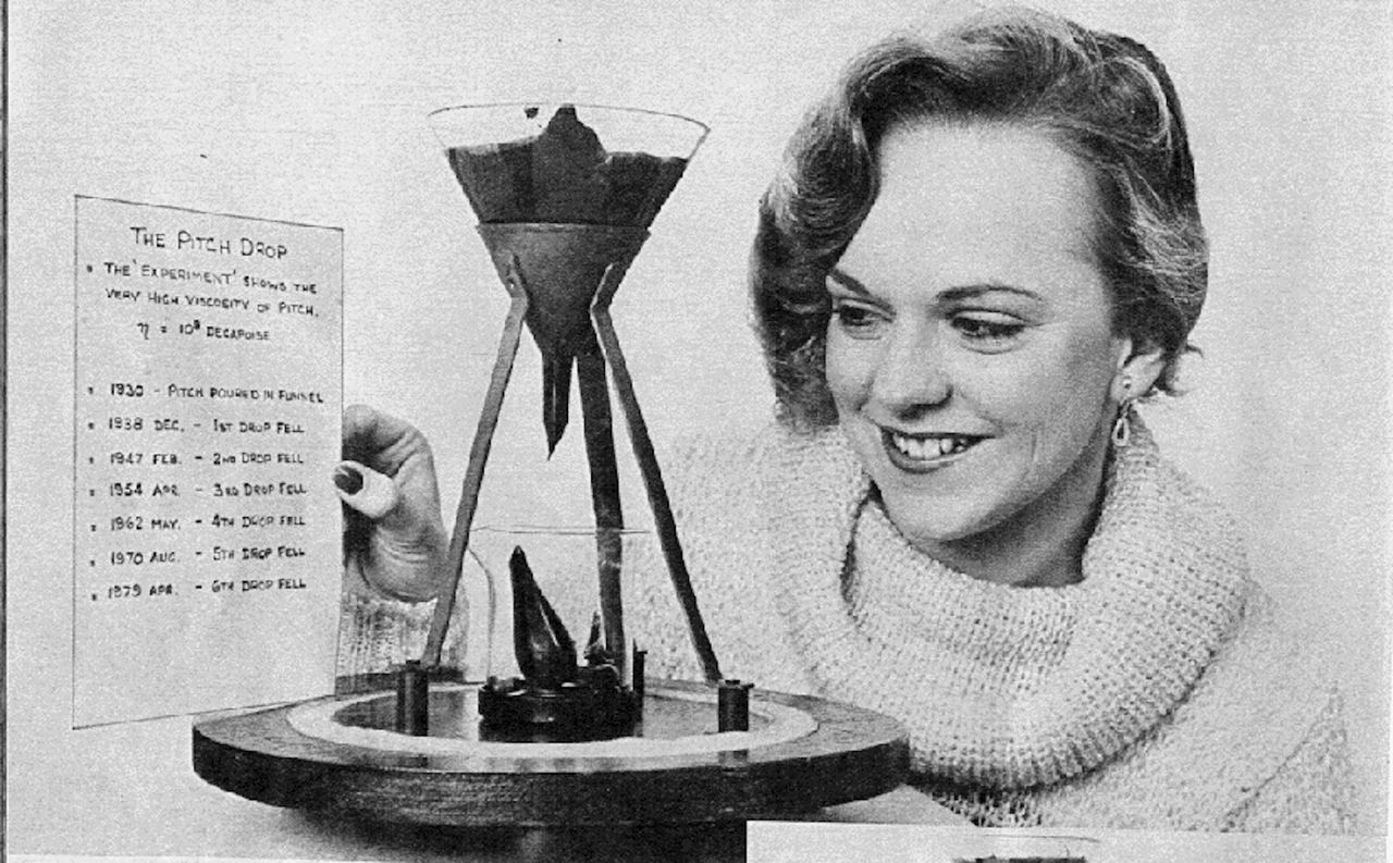 Kropla wciąż nie spadła. Eksperyment ma już prawie 100 lat