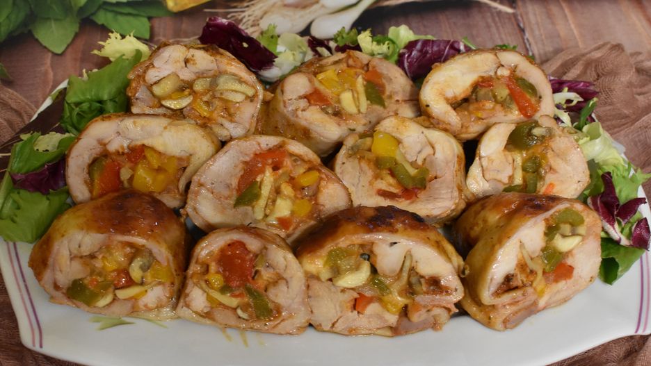 Faszerowane udka z kurczaka. Soczyste mięso i przepyszne nadzienie