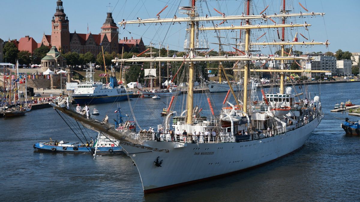 "Dar Młodzieży" w Szczecinie, lipiec 2024 toku