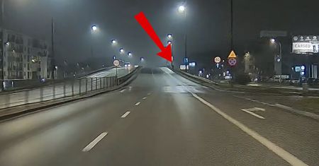Było tuż przed 1:00. Taki widok w Warszawie. "Chwiał się na nogach"