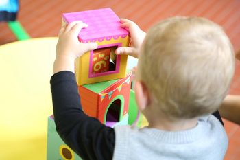 ZUS: do 1500 zł miesięcznie na żłobek. Na Mazowszu ze świadczenie korzysta 41,4 tys. dzieci