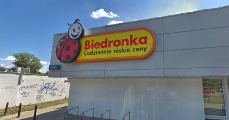 Biegiem do Biedronki. Właśnie się zaczęło. Limit dzienny - 4 kg
