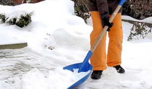 Poślizgnąłeś się na chodniku? Zobacz, kiedy należy Ci się odszkodowanie