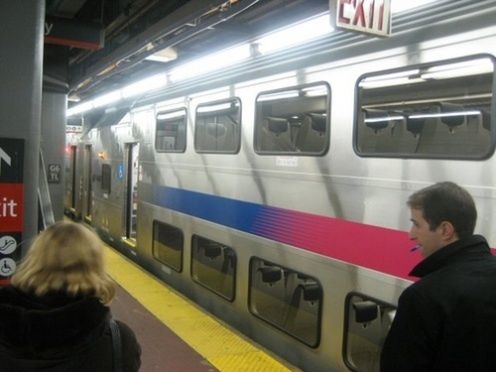Używanie odtwarzaczy MP3 na stacji metra może skończyć się śmiercią