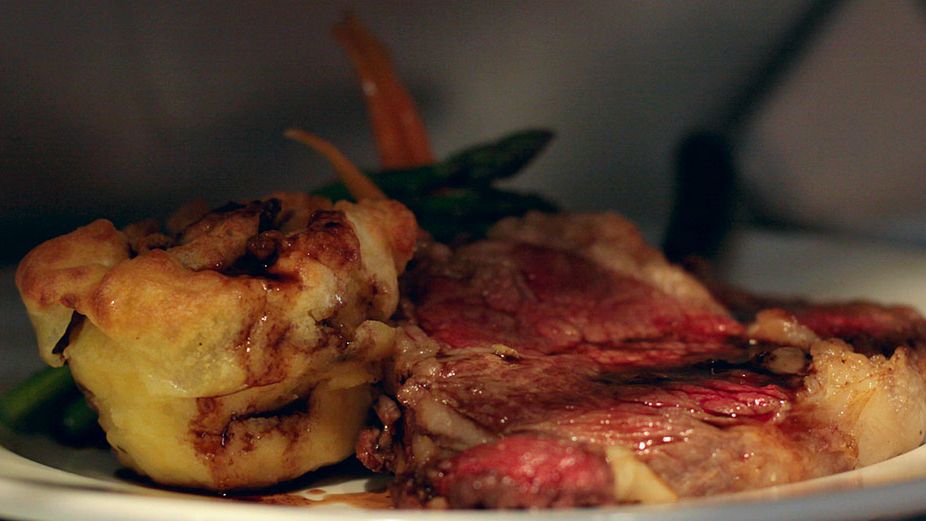 Opiekany mostek wołowy (mięso i tłuszcz) - część wewnętrzna