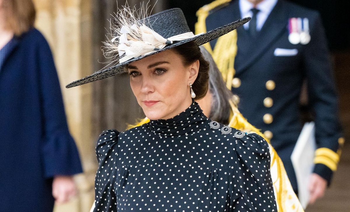Księżna Kate podczas wielkanocnego nabożeństwa w 2018 r.  złamała królewski zwyczaj. Jak sugeruje dziennik "Mirror",  dzięki przeprowadzce uniknie tego typu sytuacji w przyszłości  