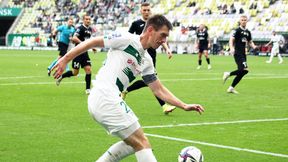 Obrońca Lechii komentuje anulowanego gola. "Mój 5-letni syn by się po czymś takim nie przewrócił"