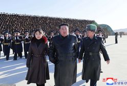 Kim Dzong Un szykuje się do wojny. Nakazuje przyspieszenie