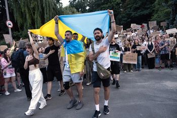 Fala protestów przetacza się przez Ukrainę. Ulice pełne demonstrantów
