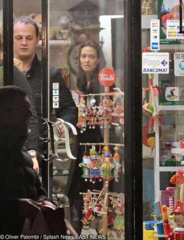 Angelina Jolie zabrała dziec na zakupy