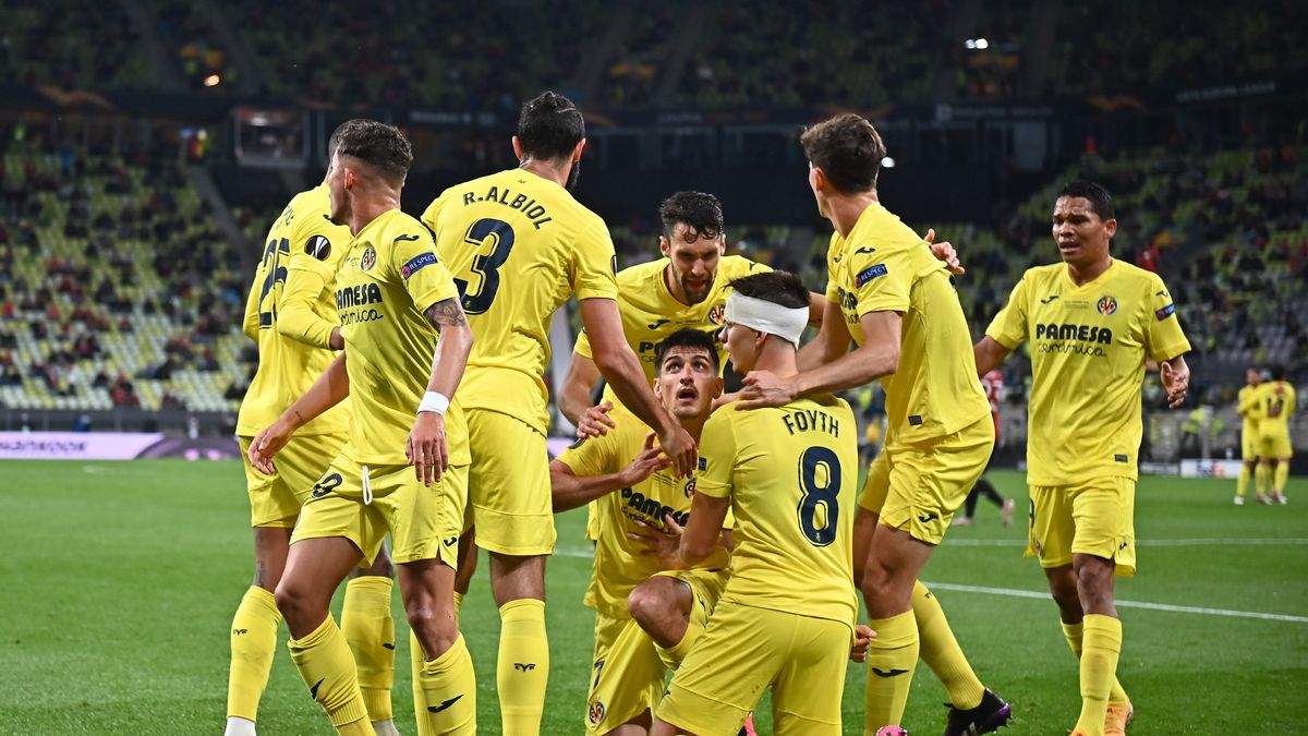 radość piłkarzy Villarrealu CF z gola Gerarda Moreno