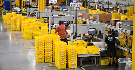 4 minuty przerwy w pracy i sygnał do szefostwa. Amazon odpiera zarzuty