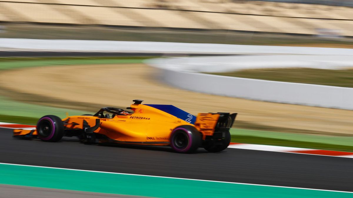 McLaren na torze w Barcelonie
