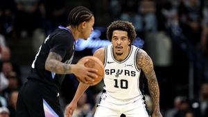 Sensacyjna porażka Spurs. 6 minut Sochana