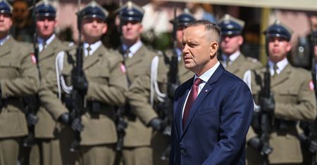 Nawrocki awansował generałów. Wręczył 12 nominacji