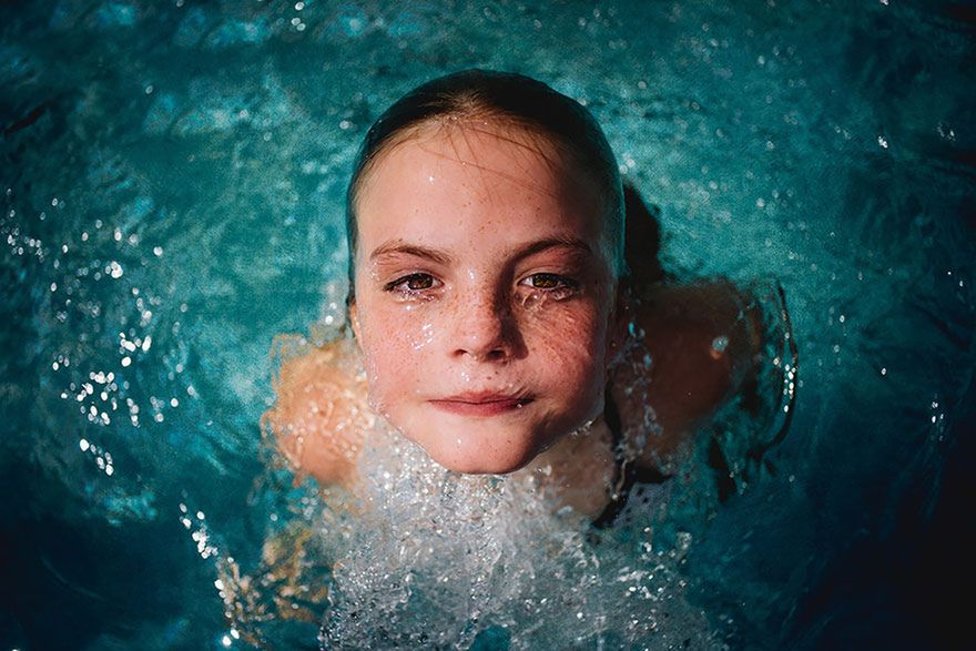 „Strong Is The New Pretty” - mama fotografuje swoje córki, jako młode wojowniczki 18
