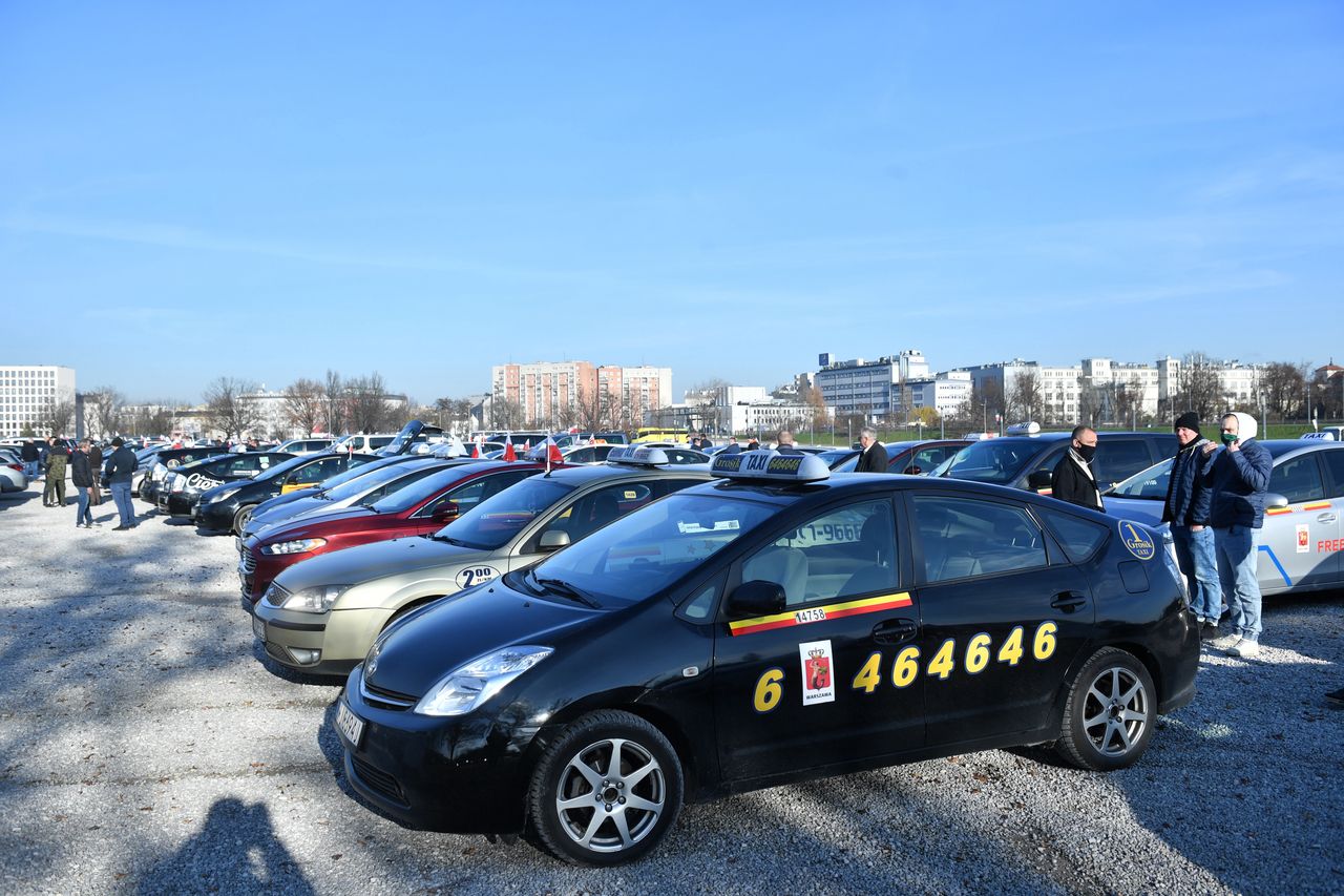 Kryzys uderza i tu. Ceny za przejazd taksówkami wzrosną o 100 proc.?