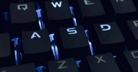 Oszuści podszywają się pod znane sklepy internetowe. Czekają na błąd klientów