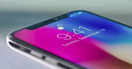 Do iPhone'a X i Face ID jestem nastawiony sceptycznie. iPhone 8 to już w ogóle kpina
