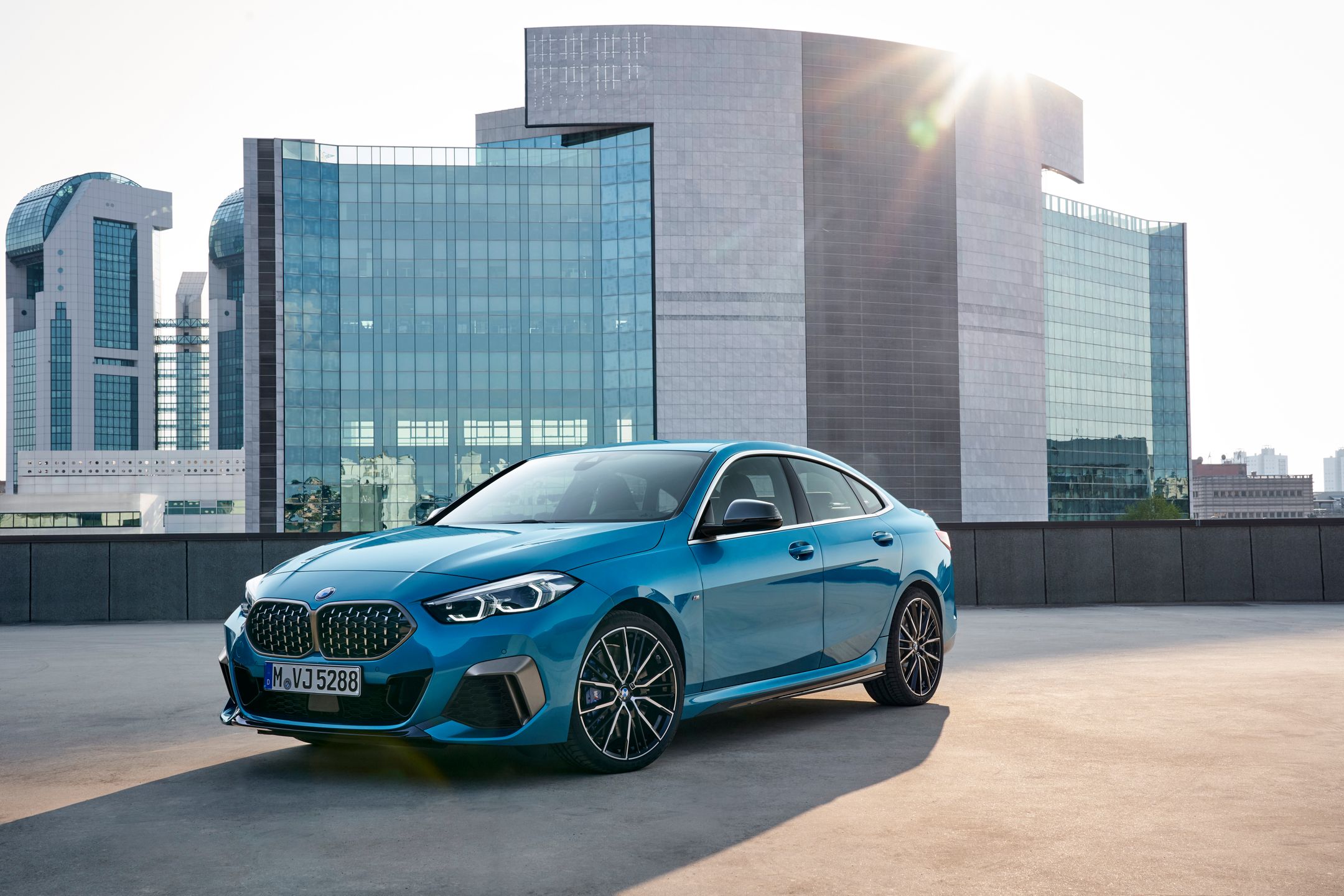 Najtańsze BMW Serii 2 Gran Coupe napędzane jest 3-cylindrowym silnikiem