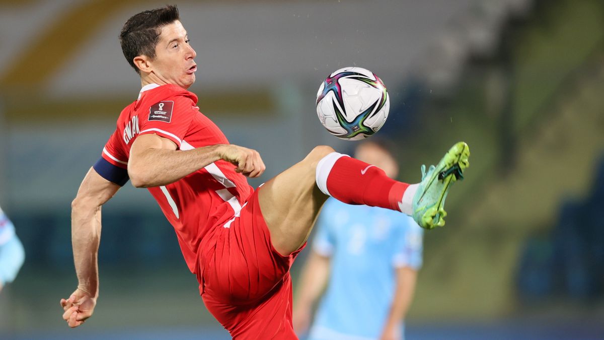 PAP / Leszek Szymański / Na zdjęciu: Robert Lewandowski