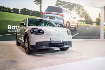 Salon samochodowy w Paryżu: CHERY wjeżdża do nowego segmentu. Poznajcie Q