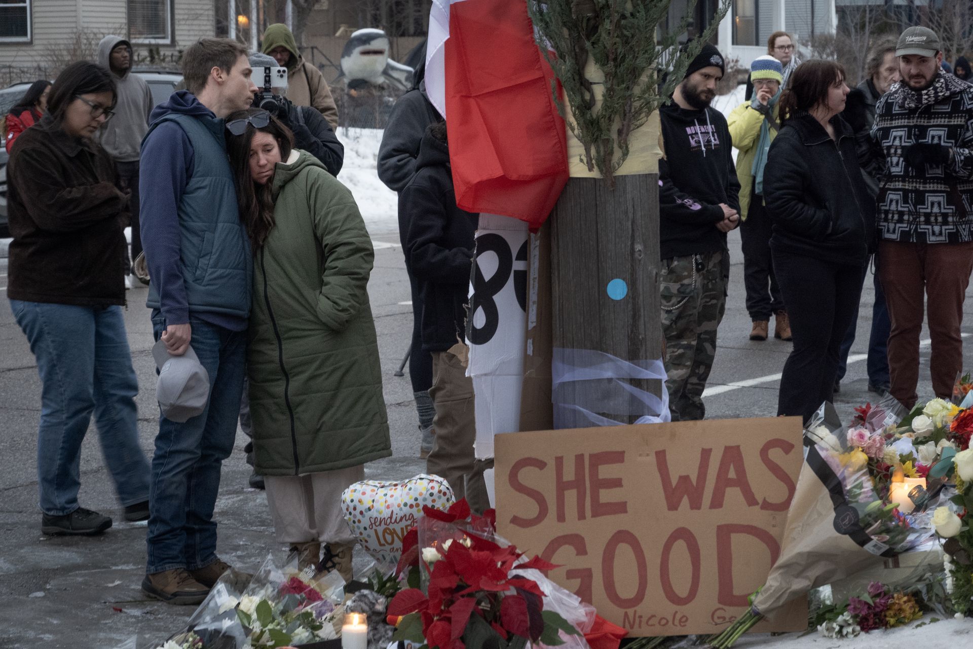 wiadomości,aktualności,WP Wiadomości Śmiertelny strzał w Minneapolis. FBI odcina stan od śledztwa