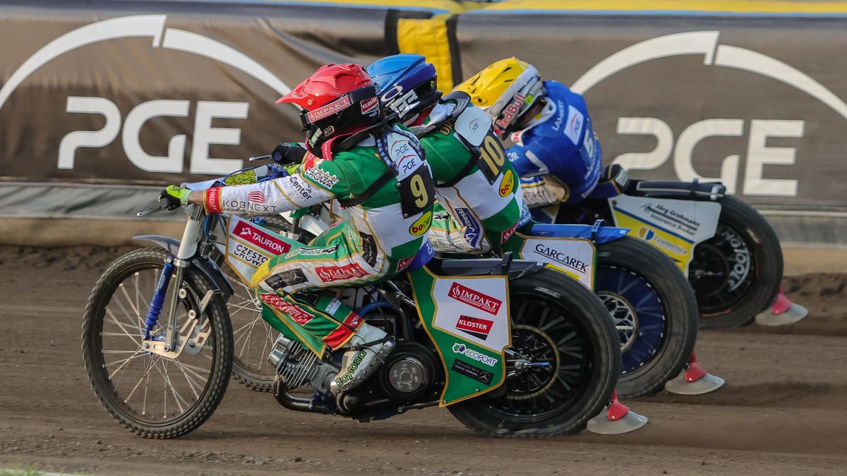 Na zdjęciu (od bandy): Robert Lambert, Maksym Drabik i Leon Madsen