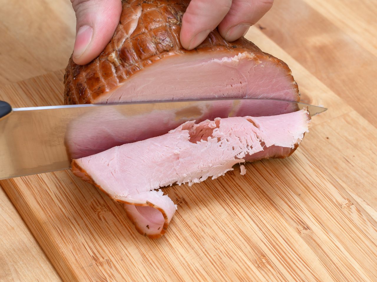 Domowa wędlina, która robi się niemal sama. Palce lizać