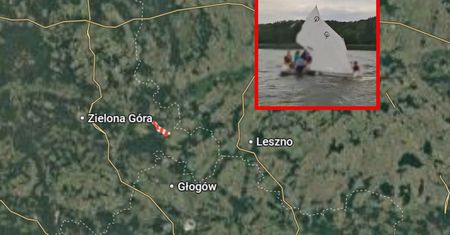 Silny wiatr przewrócił żaglówki z dziećmi na jeziorze Sławskim