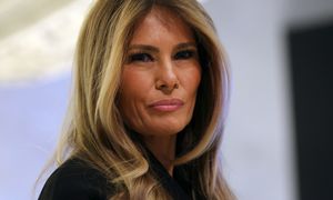 Sprowadziła ich do USA. Kim są rodzice Melanii Trump?