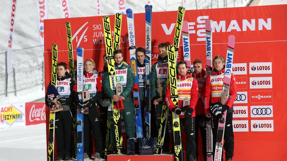 Zdjęcie okładkowe artykułu: PAP / Grzegorz Momot / Na zdjęciu: podium konkursu drużynowego w Zakopanem