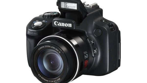 Canon SX50 HS z 50-krotnym zoomem i Canon G15 z obiektywem f/1.8 1