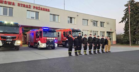 Strażacy z Płocka i okolic oddali hołd