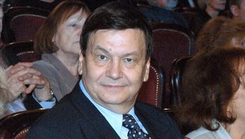 Kaczyński wziął ślub z kobietą, choć był gejem. Ujawniono powody