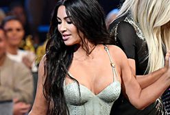 Kim Kardashian przytyła 8 kg. Widać? Na People's Choice Awards ubrała się w "skórę węża"